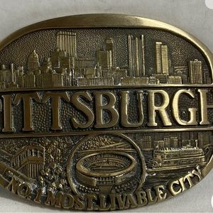 Vintage Award Design Medals Inc.
1st Edition Brass PITTSBURGH Belt
Buckle #164